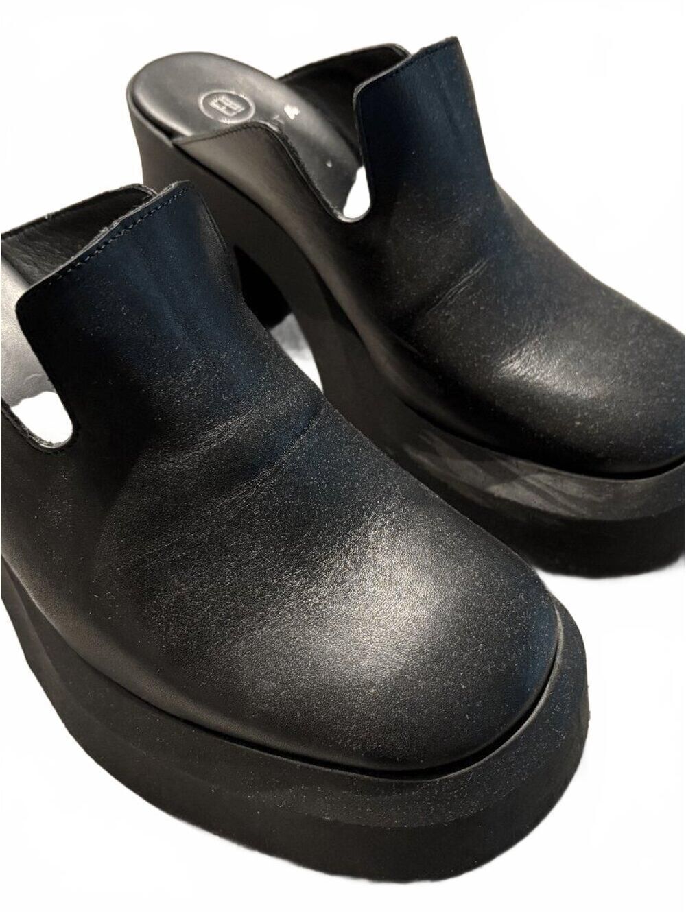 Leather mules